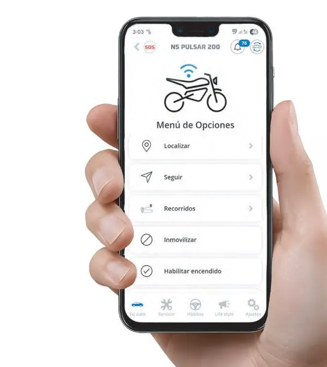 Mano sosteniendo un teléfono con la app Nemesis Connect+